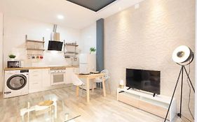 Vialia Suites Cinema